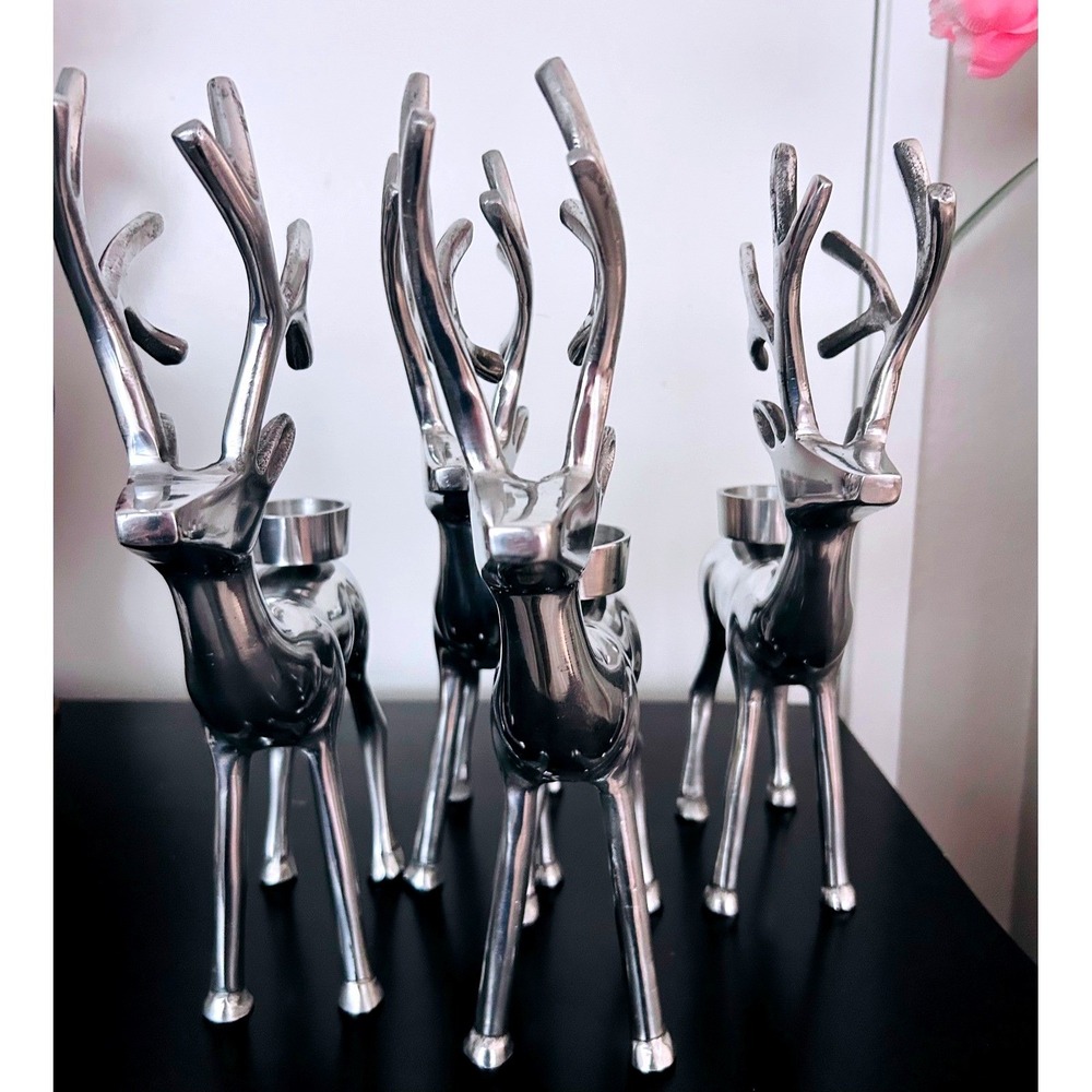 Silver Aluminum Reindeer Candle Holder Modern Christmas Deer Tea Light Set of 4